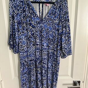 Lilly Pulitzer Blue and white Romper with tied open sleeve